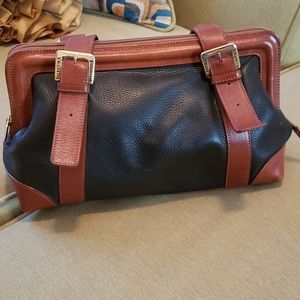 Women's handbag